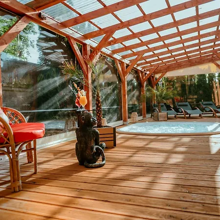 Morze Domkow Wellness & 드지우노웨크